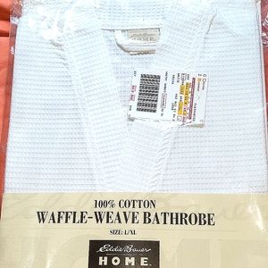 100%cotton waffle weave bathrobe.